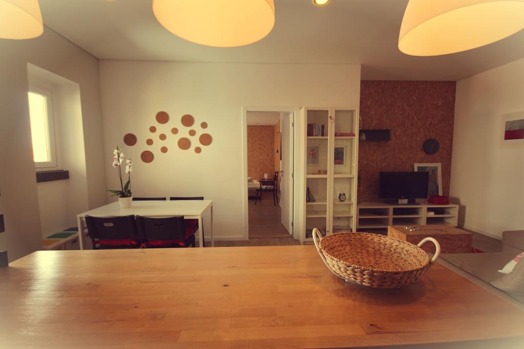 Nineteen Studios Peniche Quarto foto